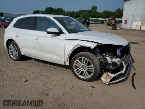 2018 Audi Q5 Prestige with VIN WA1CNAFY4J2023458, listed as a Copart auction lot 59490725 with 33,715 mi miles and Salvage title. Bid and sale history available at DreamBid. Image 4.
