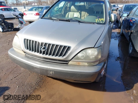 1999 Lexus RX 300 Luxury SUV with VIN JT6HF10U7X0054438, listed as a IAAI auction lot 41702361 with 1 mi miles. Bid and sale history available at carsss.com. Image 17.
