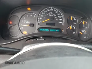 2003 Chevrolet Avalanche with VIN 3GNEK13T63G282096, listed as a Copart auction lot 73493874 with 299,553 mi miles and Salvage Title. Bid and sale history available at carsss.com. Image 9.