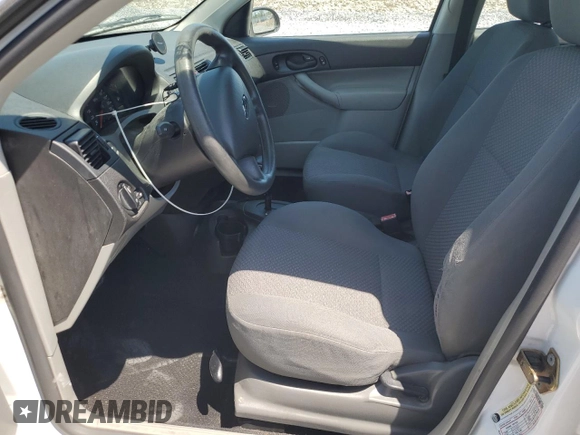 2005 Ford Focus S with VIN 3FAFP37N65R120732, listed as a Copart auction lot 52451995 with 118,612 mi miles and Clean Title. Bid and sale history available at carsss.com. Image 7.