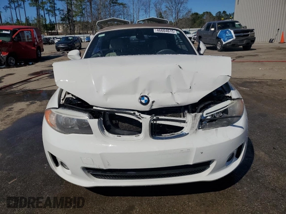 2012 BMW 1 Series 128i z VIN WBAUL7C51CVM83012, wystawiony jako Copart lot #46604615 z przebiegiem 156 565 mil mil oraz Szkody całkowita. Historia ofert i sprzedaży dostępna na DreamBid. Obrazek 5.