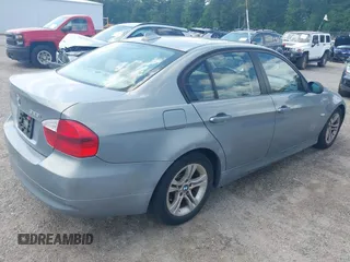 2008 BMW 3 Series 328xi with VIN WBAVC73578KP38226, listed as a IAAI auction lot 42517346 with 170,665 mi miles and . Bid and sale history available at DreamBid. Image 4.
