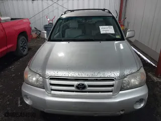 2006 Toyota Highlander with VIN JTEHP21AX60185437, listed as a IAAI auction lot 41832793 with 267,156 mi miles. Bid and sale history available at carsss.com. Image 12.