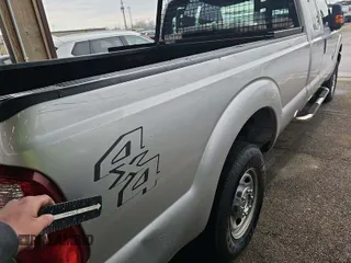 2013 Ford F-250 XL with VIN 1FT7X2BT6DEB36591, listed as a IAAI auction lot 42763197 with 330,968 mi miles and . Bid and sale history available at DreamBid. Image 23.