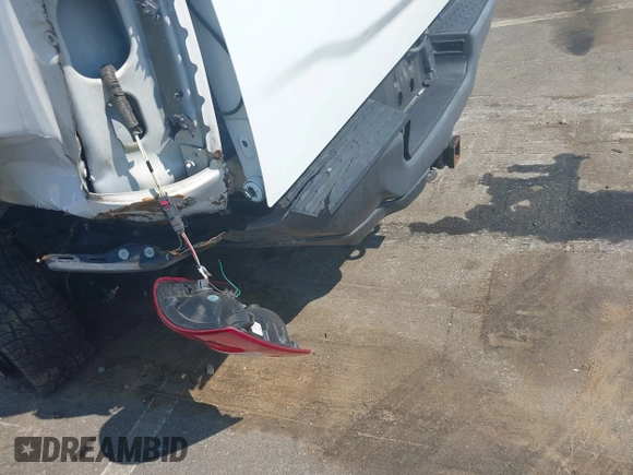 2019 Ram 2500 Tradesman with VIN 3C6UR5CJ6KG556859, listed as a IAAI auction lot 42406339 with 110,789 mi miles and . Bid and sale history available at DreamBid. Image 17.