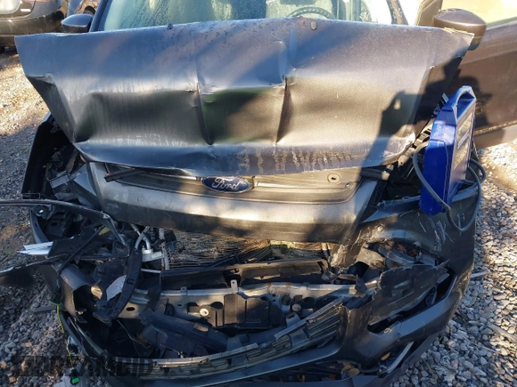 2016 Ford Escape SE z VIN 1FMCU0G72GUA42592, wystawiony jako IAAI lot #41603556 z przebiegiem 109 582 mil mil oraz . Historia ofert i sprzedaży dostępna na DreamBid. Obrazek 10.