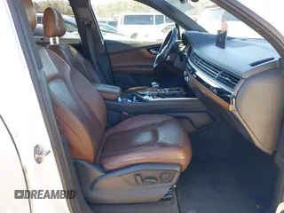 2017 Audi Q7 Premium Plus with VIN WA1LAAF78HD009287, listed as a IAAI auction lot 41327189 with 121,483 mi miles. Bid and sale history available at carsss.com. Image 5.