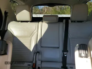 2017 Land Rover Discovery HSE Luxury with VIN SALRHBBV5HA030405, listed as a Copart auction lot 83741044 with 111,903 mi miles and Salvage Title. Bid and sale history available at DreamBid. Image 10.