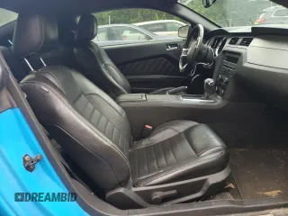 2010 Ford Mustang V6 with VIN 1ZVBP8AN6A5124529, listed as a Copart auction lot 61351535 with 148,094 mi miles and Clean title. Bid and sale history available at DreamBid. Image 10.