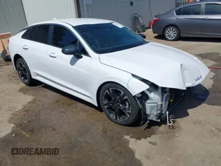 2022 Kia K5 GT-Line z VIN 5XXG64J28NG140615, wystawiony jako IAAI lot #42002834 z przebiegiem 43 423 mil mil oraz . Historia ofert i sprzedaży dostępna na DreamBid. Obrazek 1.