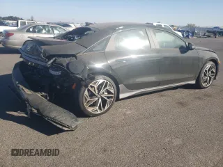 2023 Hyundai Ioniq 6 SEL z VIN KMHM34AA7PA032189, wystawiony jako Copart lot #71499803 z przebiegiem 2848 mil mil oraz . Historia ofert i sprzedaży dostępna na DreamBid. Obrazek 3.