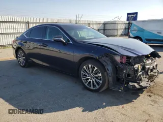 2021 Lexus ES with VIN 58ADA1C14MU012387, listed as a Copart auction lot 42800215 with 41,102 mi miles and Salvage Title. Bid and sale history available at carsss.com. Image 4.