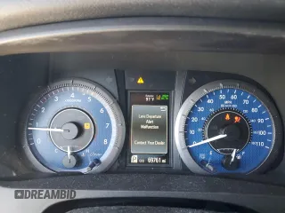 2020 Toyota Sienna XLE z VIN 5TDDZ3DC3LS236382, wystawiony jako Copart lot #57954705 z przebiegiem 69 761 mil mil oraz Szkoda całkowita • Salvage title. Historia ofert i sprzedaży dostępna na DreamBid. Obrazek 9.