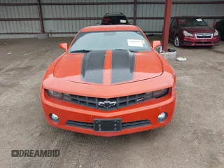 2012 Chevrolet Camaro 1LT z VIN 2G1FB1E36C9205287, wystawiony jako IAAI lot #42076941 z przebiegiem 86 155 mil mil oraz . Historia ofert i sprzedaży dostępna na DreamBid. Obrazek 12.