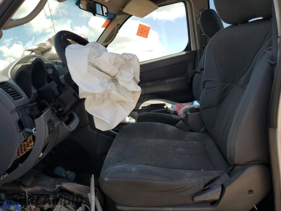 2002 Nissan Xterra XE z VIN 5N1ED28Y42C548175, wystawiony jako Copart lot #56354765 z przebiegiem Nie podano mil oraz Czysty tytuł • Clean title. Historia ofert i sprzedaży dostępna na DreamBid. Obrazek 7.