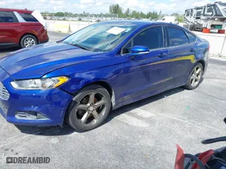 2013 Ford Fusion SE with VIN 3FA6P0H7XDR384274, listed as a IAAI auction lot 42005152 with 129,402 mi miles. Bid and sale history available at carsss.com. Image 2.