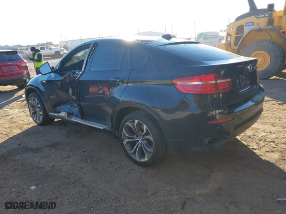 2014 BMW X6 xDrive35i with VIN 5UXFG2C59E0H11200, listed as a IAAI auction lot 41151158 with 140,478 mi miles. Bid and sale history available at carsss.com. Image 3.