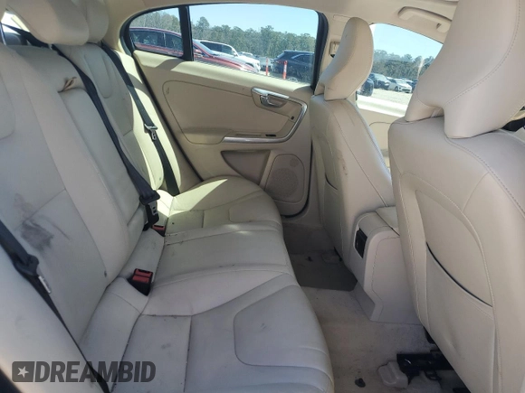 2015 Volvo S60 T5 Drive-E Premier z VIN YV126MFK2F1340349, wystawiony jako Copart lot #49983665 z przebiegiem 125 917 mil mil oraz Szkoda całkowita • Salvage title. Historia ofert i sprzedaży dostępna na DreamBid. Obrazek 10.