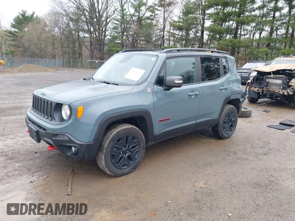 2018 Jeep Renegade Trailhawk with VIN ZACCJBCB4JPH63797, listed as a IAAI auction lot 41976767 with 111,628 mi miles. Bid and sale history available at carsss.com. Image 18.