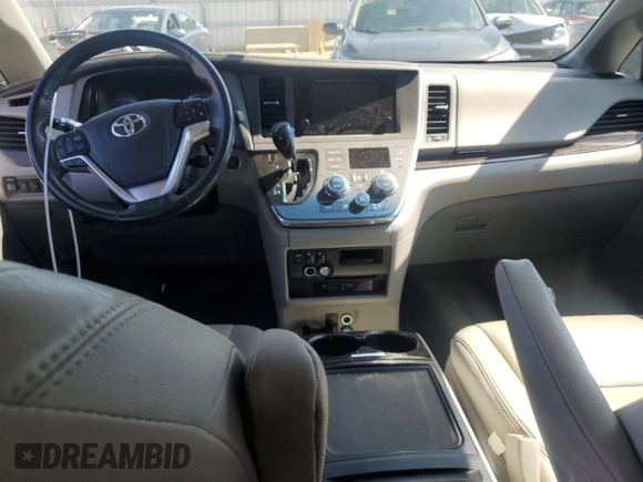 2016 Toyota Sienna XLE с VIN 5TDYK3DC9GS718138, выставлен на аукционе Copart как лот 57137635 с пробегом 105 384 миль миль и Списание • Salvage title. История ставок и продаж доступна на DreamBid. Изображение 8.