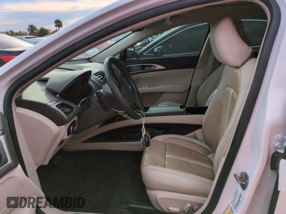 2020 Lincoln MKZ Reserve с VIN 3LN6L5E92LR610827, выставлен на аукционе Copart как лот 55257895 с пробегом Не указан миль и На запчасти • Non repairable. История ставок и продаж доступна на DreamBid. Изображение 7.