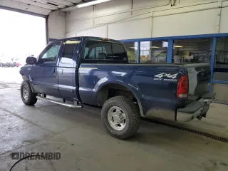 2002 Ford Super Duty F-250 XL with VIN 1FTNX21S02EB16298, listed as a Copart auction lot 46616645 with 209,365 mi miles and Salvage Title. Bid and sale history available at carsss.com. Image 2.