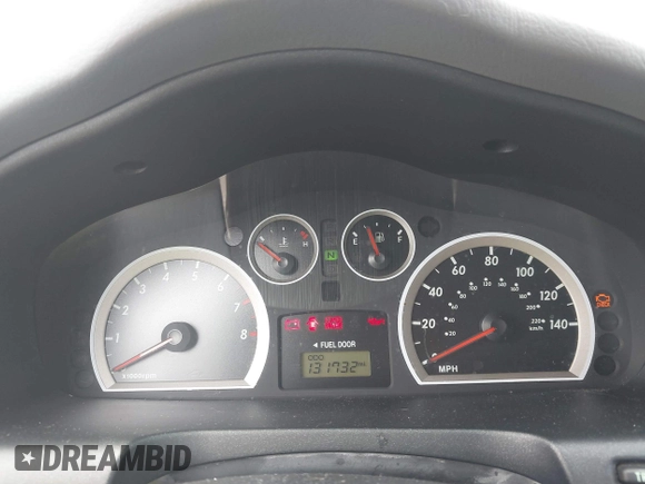 2005 Hyundai Santa Fe GLS with VIN KM8SC13D85U928056, listed as a IAAI auction lot 42366014 with 131,732 mi miles and . Bid and sale history available at DreamBid. Image 7.