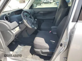 2009 Scion xB z VIN JTLKE50E491072074, wystawiony jako Copart lot #56559755 z przebiegiem Nie podano mil oraz Szkoda całkowita • Salvage title. Historia ofert i sprzedaży dostępna na DreamBid. Obrazek 7.