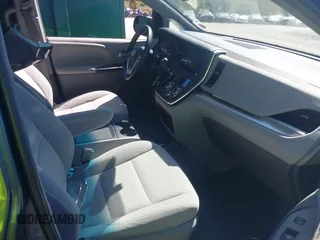 2017 Toyota Sienna LE Auto Access Seat with VIN 5TDKZ3DC3HS869446, listed as a IAAI auction lot 41828033 with 61,082 mi miles and . Bid and sale history available at DreamBid. Image 5.