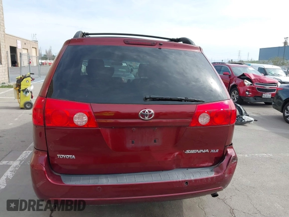 2009 Toyota Sienna XLE with VIN 5TDZK22C29S261516, listed as a IAAI auction lot 41831006 with 147,667 mi miles. Bid and sale history available at carsss.com. Image 16.