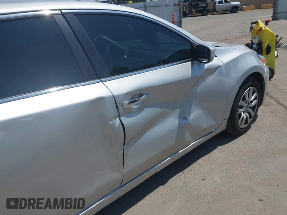 2016 Nissan Altima SL with VIN 1N4AL3AP7GC230562, listed as a IAAI auction lot 42159576 with 115,753 mi miles and . Bid and sale history available at carsss.com. Image 16.