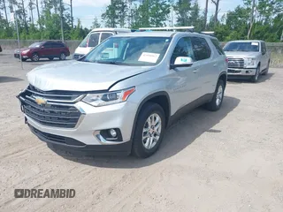 2020 Chevrolet Traverse LT Cloth with VIN 1GNERGKW0LJ306000, listed as a IAAI auction lot 42090962 with 50,559 mi miles. Bid and sale history available at carsss.com. Image 17.