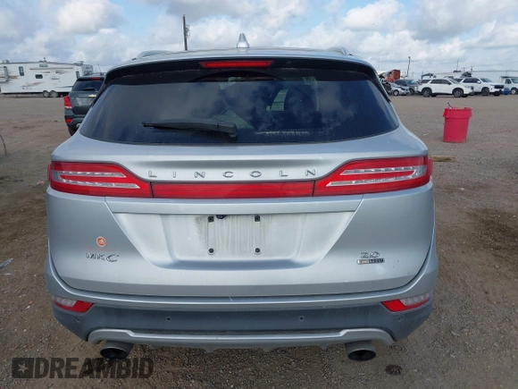 2015 Lincoln MKC z VIN 5LMCJ1A91FUJ13477, wystawiony jako IAAI lot #42042457 z przebiegiem 134 046 mil mil oraz . Historia ofert i sprzedaży dostępna na DreamBid. Obrazek 17.
