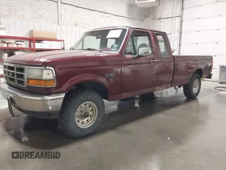 1996 Ford F-150 z VIN 1FTEX14N2TKA52414, wystawiony jako IAAI lot #42402990 z przebiegiem 172 206 mil mil oraz . Historia ofert i sprzedaży dostępna na DreamBid. Obrazek 2.