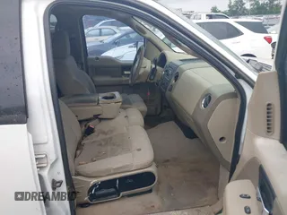2004 Ford F-150 XLT z VIN 1FTRW12W14KB01667, wystawiony jako IAAI lot #42451052 z przebiegiem 260 719 mil mil oraz . Historia ofert i sprzedaży dostępna na DreamBid. Obrazek 5.