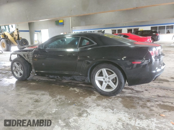 2010 Chevrolet Camaro 1LT z VIN 2G1FB1EV4A9191520, wystawiony jako Copart lot #56195245 z przebiegiem 132 883 mil mil oraz Czysty tytuł • Clean title. Historia ofert i sprzedaży dostępna na DreamBid. Obrazek 2.