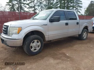 2010 Ford F-150 XL with VIN 1FTEW1CWXAFD26526, listed as a IAAI auction lot 41141650 with 200,042 mi miles. Bid and sale history available at carsss.com. Image 17.