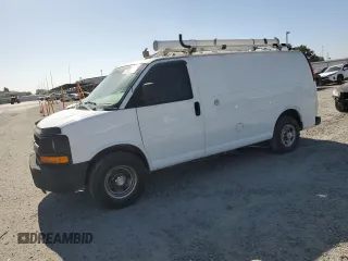 2012 Chevrolet Express Cargo z VIN 1GCWGFCB8C1122545, wystawiony jako Copart lot #57915915 z przebiegiem 211 548 mil mil oraz Czysty tytuł • Clean title. Historia ofert i sprzedaży dostępna na DreamBid. Obrazek 1.