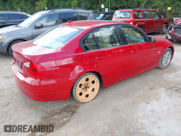 2007 BMW 3 Series 328xi with VIN WBAVC93547KX60002, listed as a IAAI auction lot 42671666 with 162,321 mi miles and . Bid and sale history available at DreamBid. Image 4.