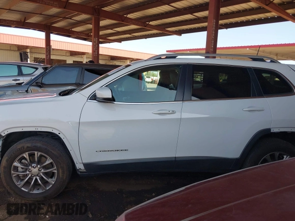 2019 Jeep Cherokee Latitude Plus with VIN 1C4PJMLB4KD441738, listed as a IAAI auction lot 42684317 with 50,480 mi miles and . Bid and sale history available at DreamBid. Image 15.