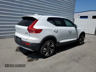 2025 Volvo XC40 Plus Bright Theme с VIN YV4L12UE8S2505753, выставлен на аукционе Copart как лот 60558845 с пробегом 3 688 миль миль и Чистый • Clean title. История ставок и продаж доступна на DreamBid. Изображение 3.