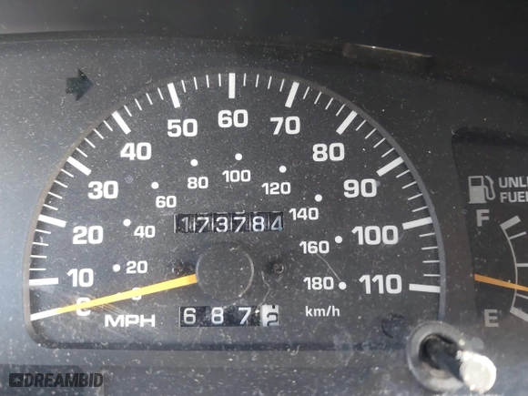 1997 Toyota 4Runner Limited with VIN JT3GN87RXV0024918, listed as a IAAI auction lot 42032378 with 173,784 mi miles. Bid and sale history available at carsss.com. Image 7.
