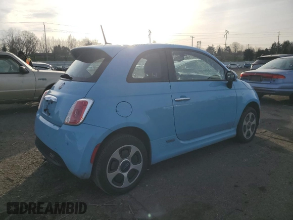 2015 FIAT 500e с VIN 3C3CFFGE4FT603419, выставлен на аукционе Copart как лот 85686474 с пробегом Не указан миль и Списание • Salvage title. История ставок и продаж доступна на DreamBid. Изображение 3.