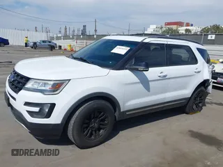 2016 Ford Explorer XLT with VIN 1FM5K8DHXGGA72450, listed as a IAAI auction lot 42019233 with 184,499 mi miles. Bid and sale history available at carsss.com. Image 14.