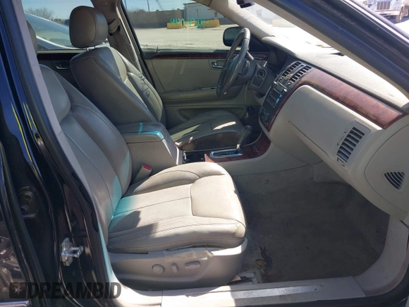 2006 Cadillac DTS 1SB z VIN 1G6KD57Y16U185783, wystawiony jako IAAI lot #41696044 z przebiegiem 198 193 mil mil oraz . Historia ofert i sprzedaży dostępna na DreamBid. Obrazek 5.