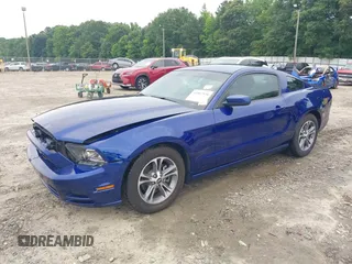2014 Ford Mustang V6 with VIN 1ZVBP8AM4E5282543, listed as a IAAI auction lot 42367520 with 208,641 mi miles and . Bid and sale history available at DreamBid. Image 2.