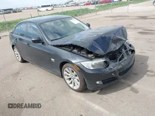 2011 BMW 3 Series 328i xDrive with VIN WBAPK7C54BF086533, listed as a IAAI auction lot 42285861 with 177,803 mi miles and . Bid and sale history available at DreamBid. Image 1.