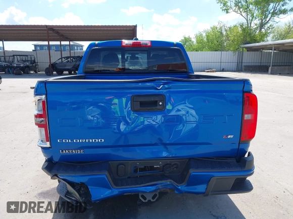 2021 Chevrolet Colorado 2WD LT z VIN 1GCGSCEN2M1156832, wystawiony jako IAAI lot #42060849 z przebiegiem 53 798 mil mil oraz . Historia ofert i sprzedaży dostępna na DreamBid. Obrazek 16.