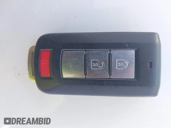 2011 Mitsubishi Outlander SE with VIN JA4AS3AW9BU007568, listed as a IAAI auction lot 42396335 with 174,256 mi miles and . Bid and sale history available at DreamBid. Image 11.