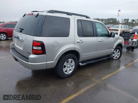 2008 Ford Explorer XLT with VIN 1FMEU73E68UA59595, listed as a IAAI auction lot 41785966 with 223,112 mi miles. Bid and sale history available at carsss.com. Image 4.